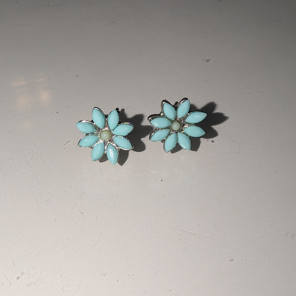 Light Blue Flower Stud Earrings